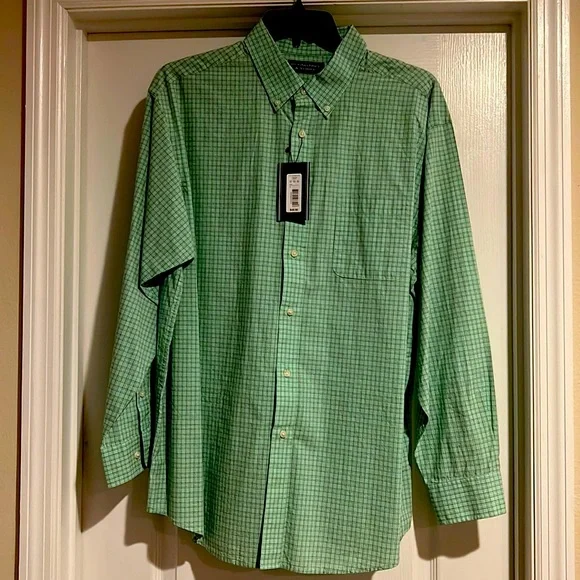 Roundtree & Yorke Green button down shirt. XL. Brand new with tags. - Picture 1 of 3